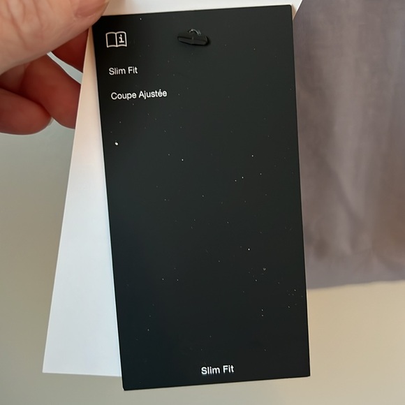 Nike Women's Essential Slim Fit Cropped T-Shirt - Picture 8 of 8